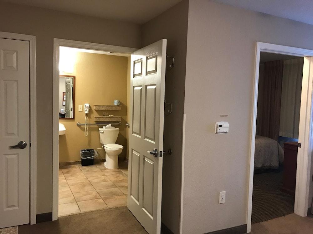 Candlewood Suites Kansas City Airport Dış mekan fotoğraf