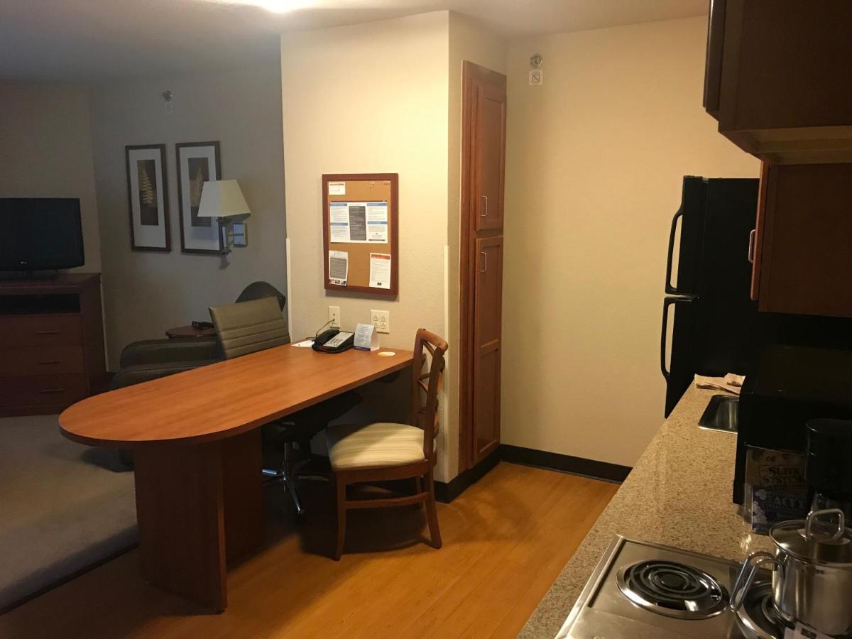 Candlewood Suites Kansas City Airport Dış mekan fotoğraf