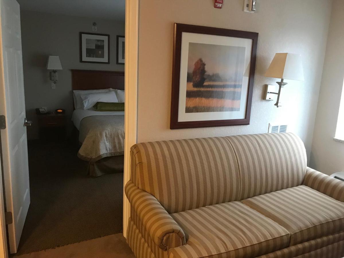 Candlewood Suites Kansas City Airport Dış mekan fotoğraf