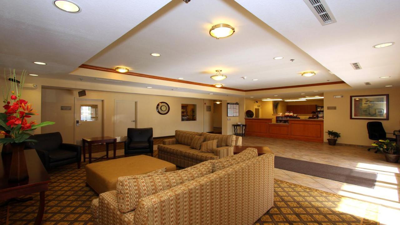 Candlewood Suites Kansas City Airport Dış mekan fotoğraf
