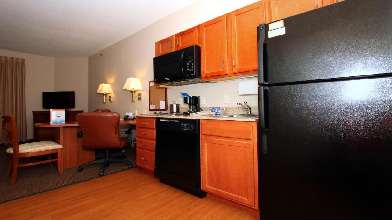 Candlewood Suites Kansas City Airport Dış mekan fotoğraf